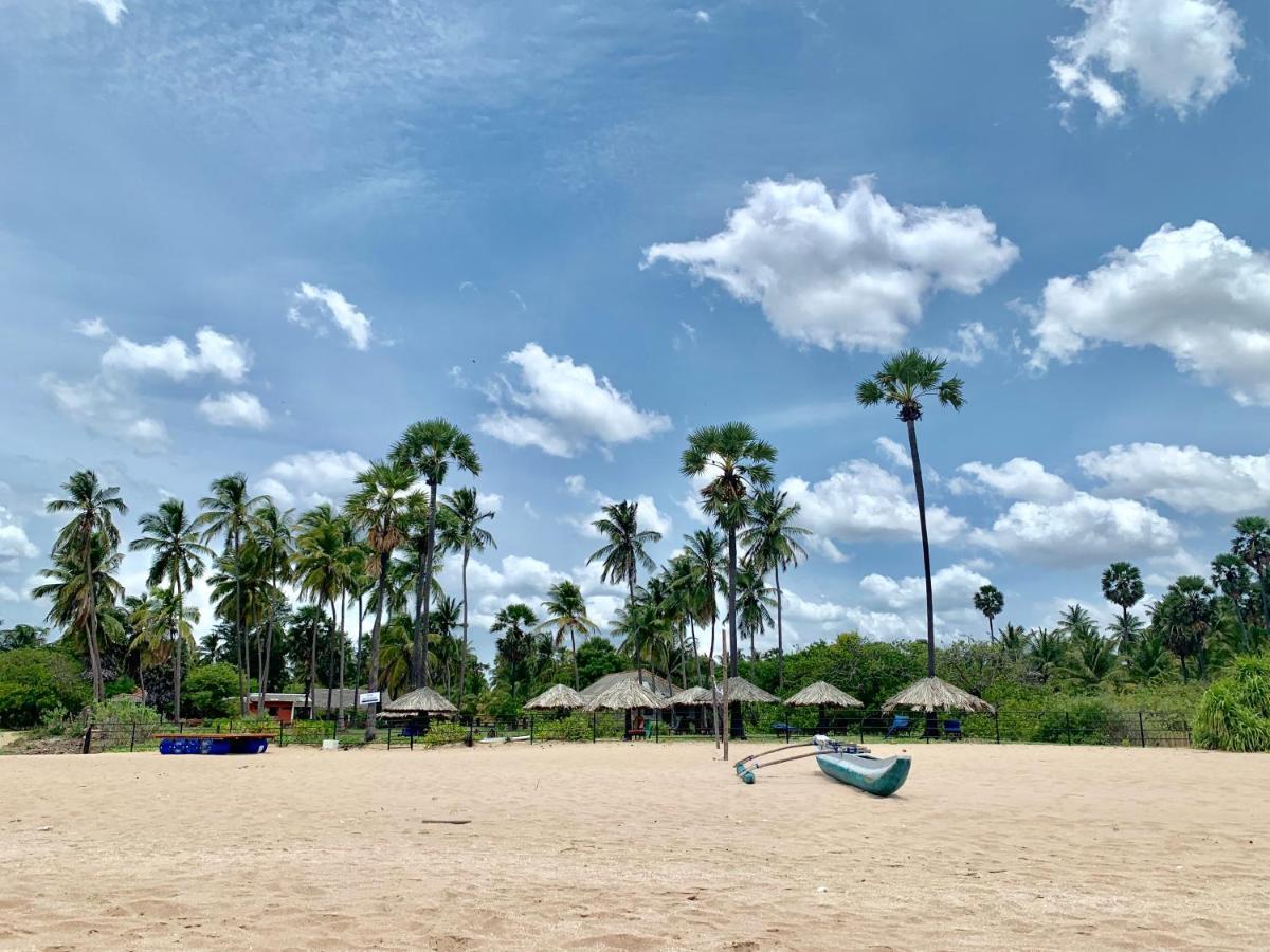 108 Palms Beach Resort Trincomalee Ngoại thất bức ảnh