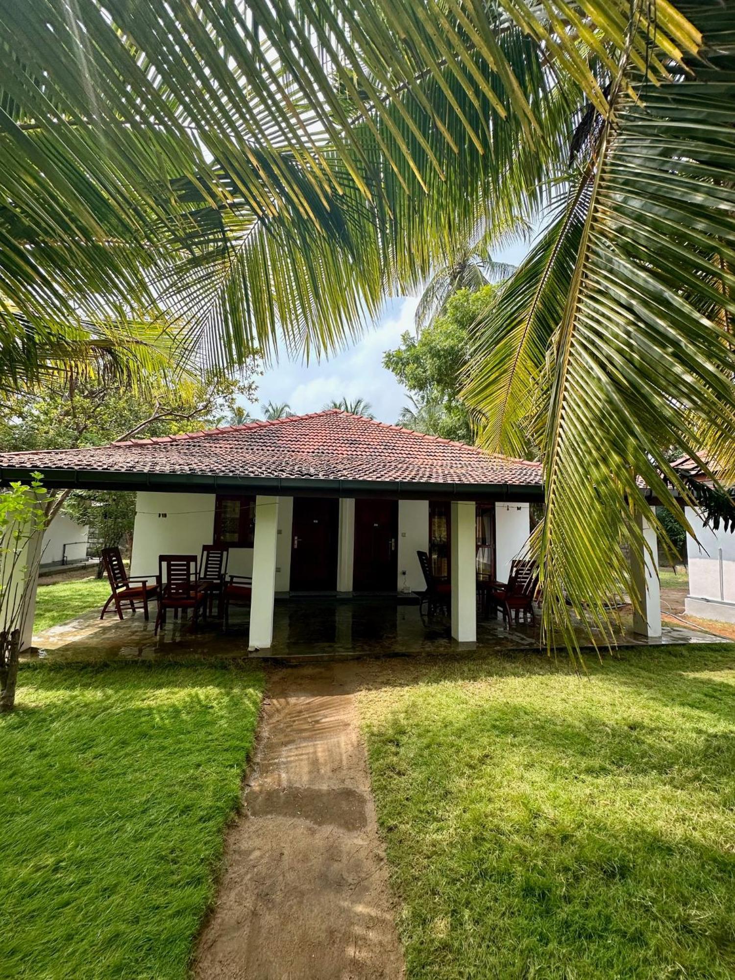 108 Palms Beach Resort Trincomalee Ngoại thất bức ảnh