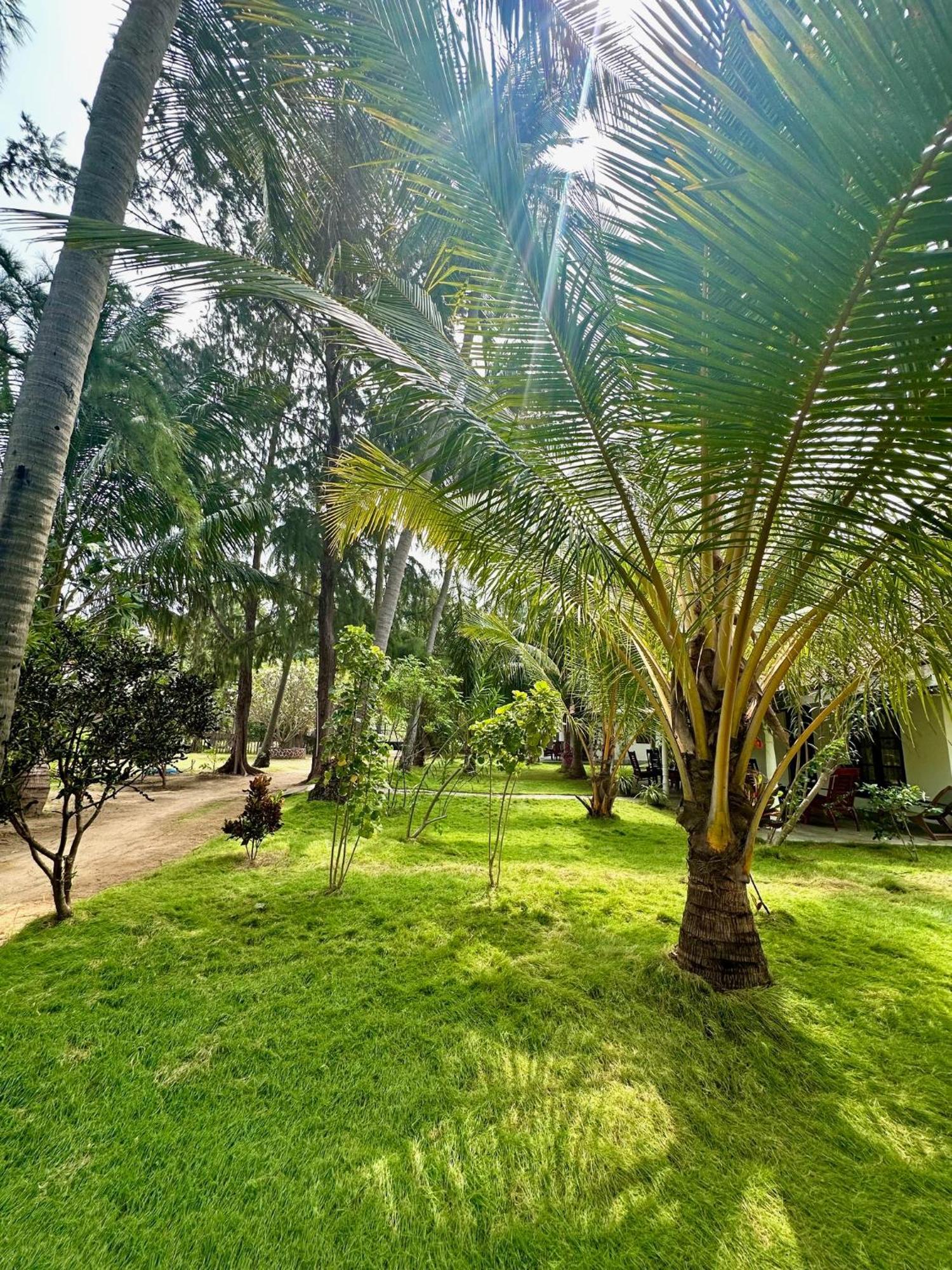 108 Palms Beach Resort Trincomalee Ngoại thất bức ảnh